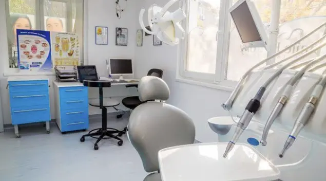 Дентални клиники Smile factory